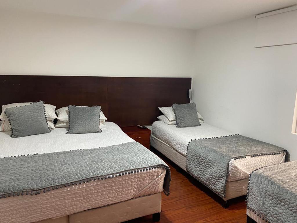 Hotel Harrington 63 Богота Экстерьер фото